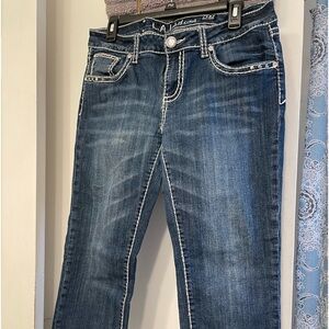 LA IDOL Womens/Juniors Denim Capris Size 13